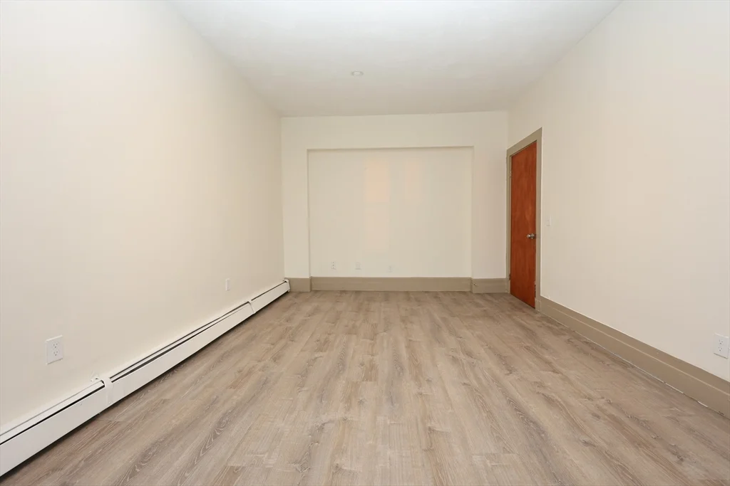 3 bed, 1 bath apartment for rent at 6 Waumbeck Unit 2, Roxbury — photo 15 of 19