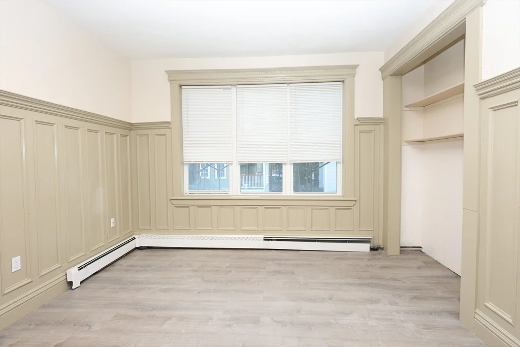 3 bed, 1 bath apartment for rent at 6 Waumbeck Unit 2, Roxbury — photo 2 of 19