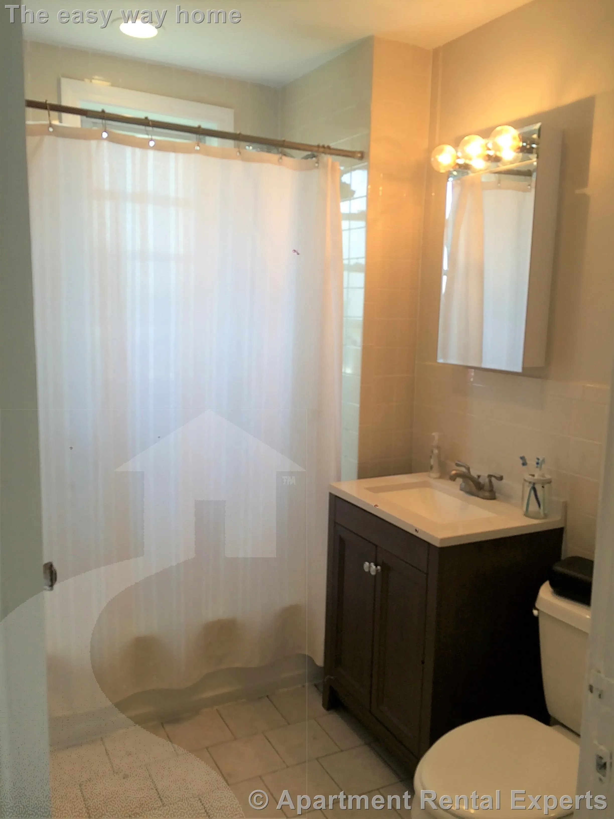 4 bed, 1 bath apartment for rent at 6 Westminster St Unit 2, Teele Square — photo 2 of 6
