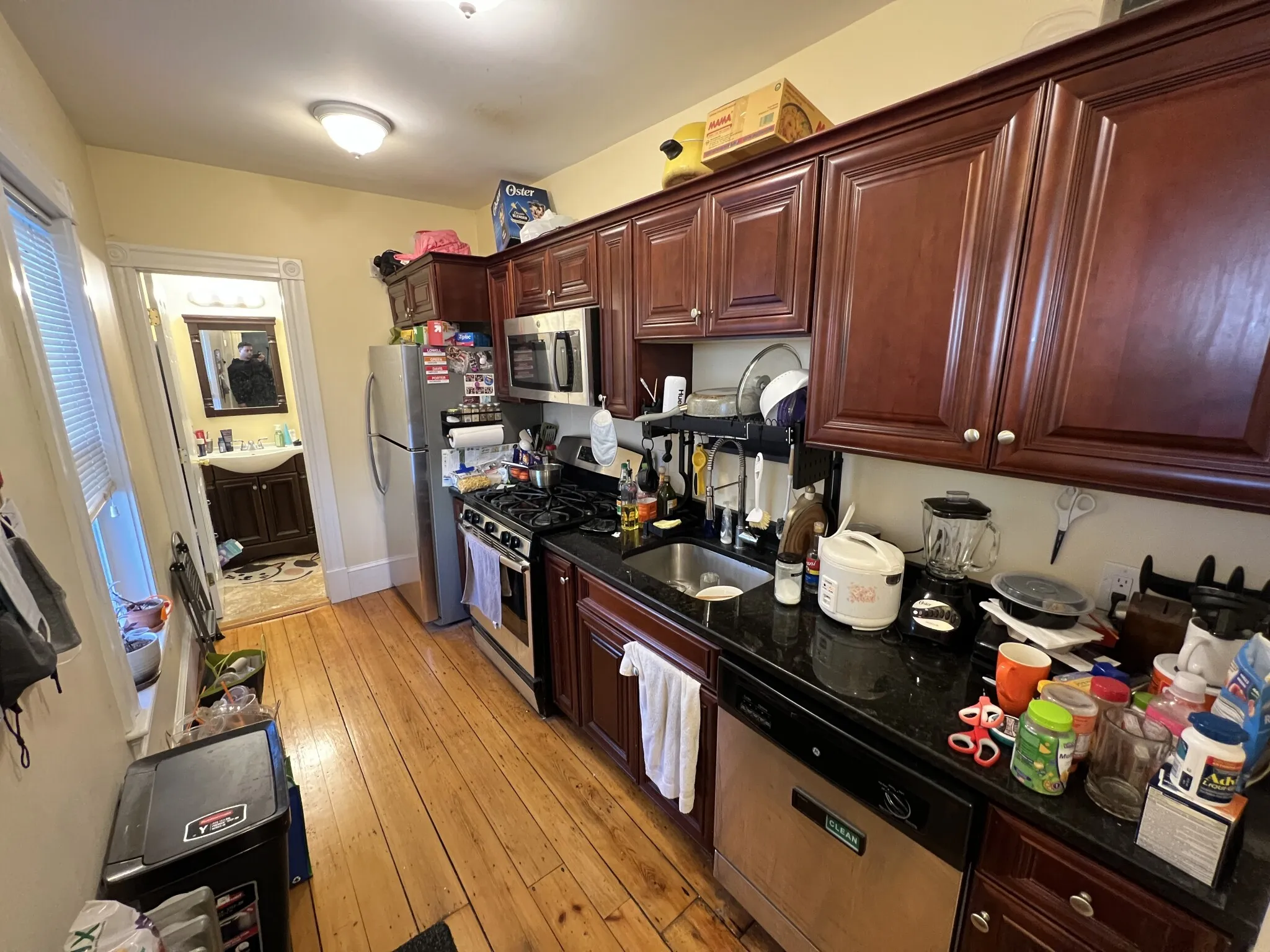 2.5 bed, 2 bath apartment for rent at 6 White Street Pl Unit 1, North Cambridge — photo 2 of 19