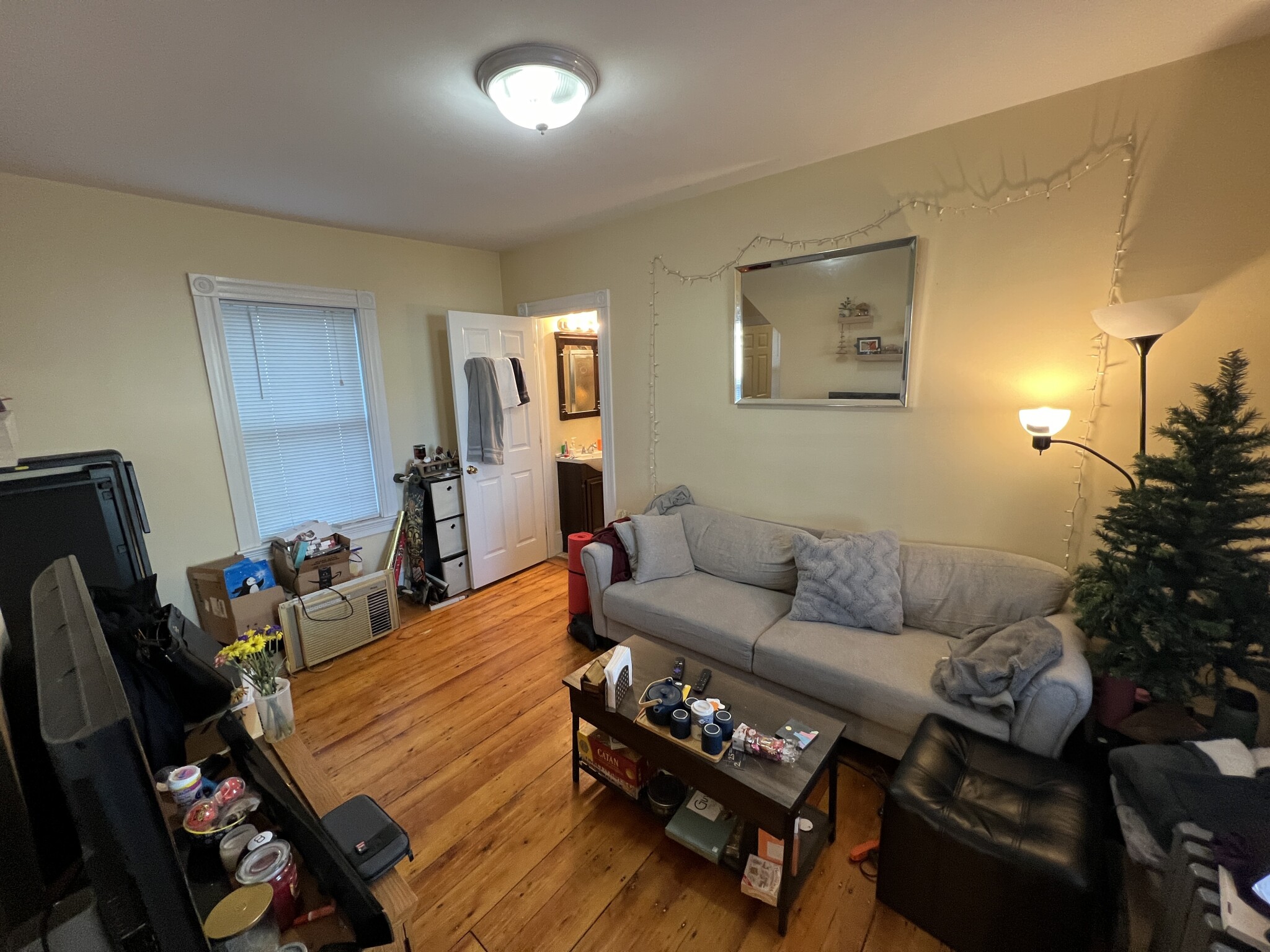 3 bed, 2 bath apartment for rent at 6 White Street Pl Unit R, North Cambridge — photo 4 of 19