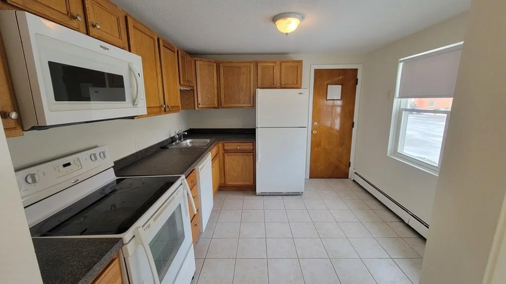 2 bed, 1 bath apartment for rent at 6 Whitman Rd Unit 6, Waltham — photo 4 of 12