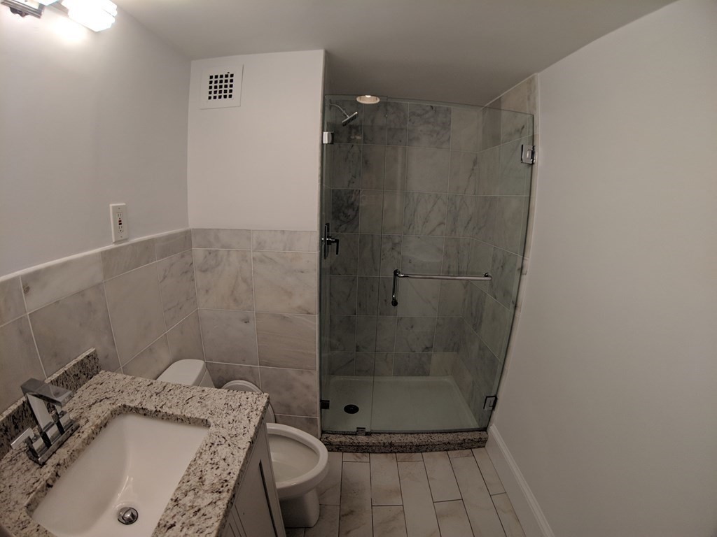 2 bed, 2 bath apartment for rent at 6 Whittier Pl Unit 15D, West End — photo 9 of 13