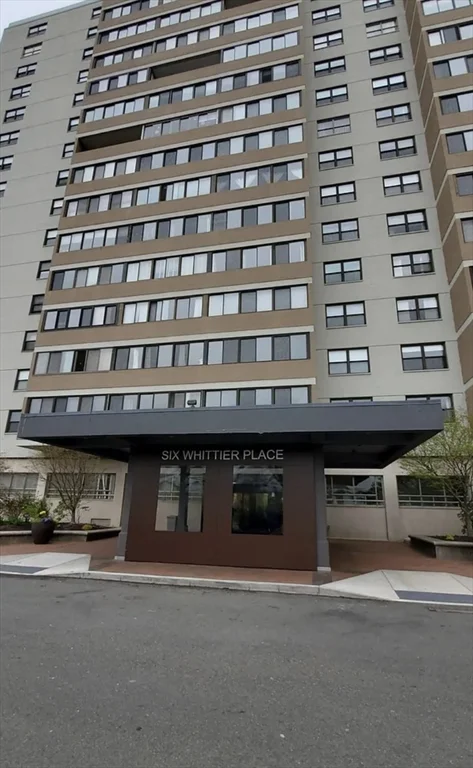 1 bed, 1 bath apartment for rent at 6 Whittier Pl Unit 2-o, West End — photo 1 of 8