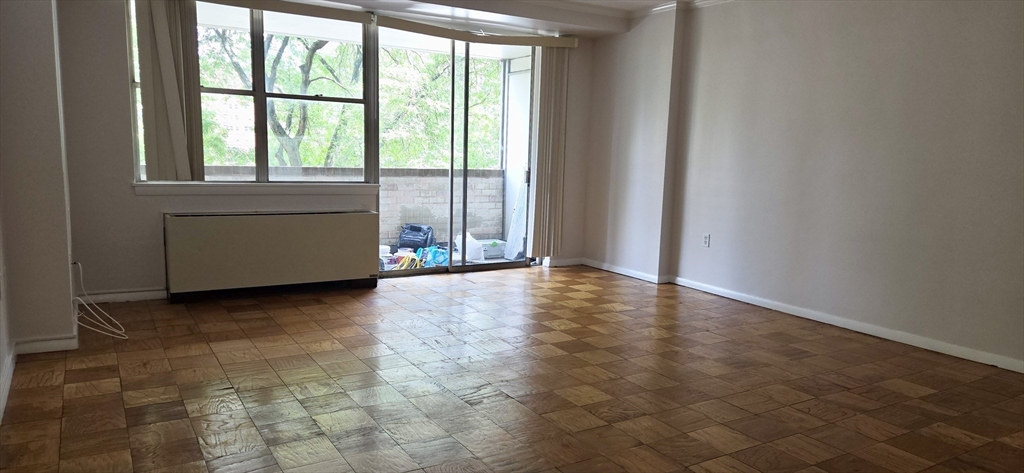 Studio bed, 1 bath apartment for rent at 6 Whittier Pl Unit 4K, West End — photo 1 of 7