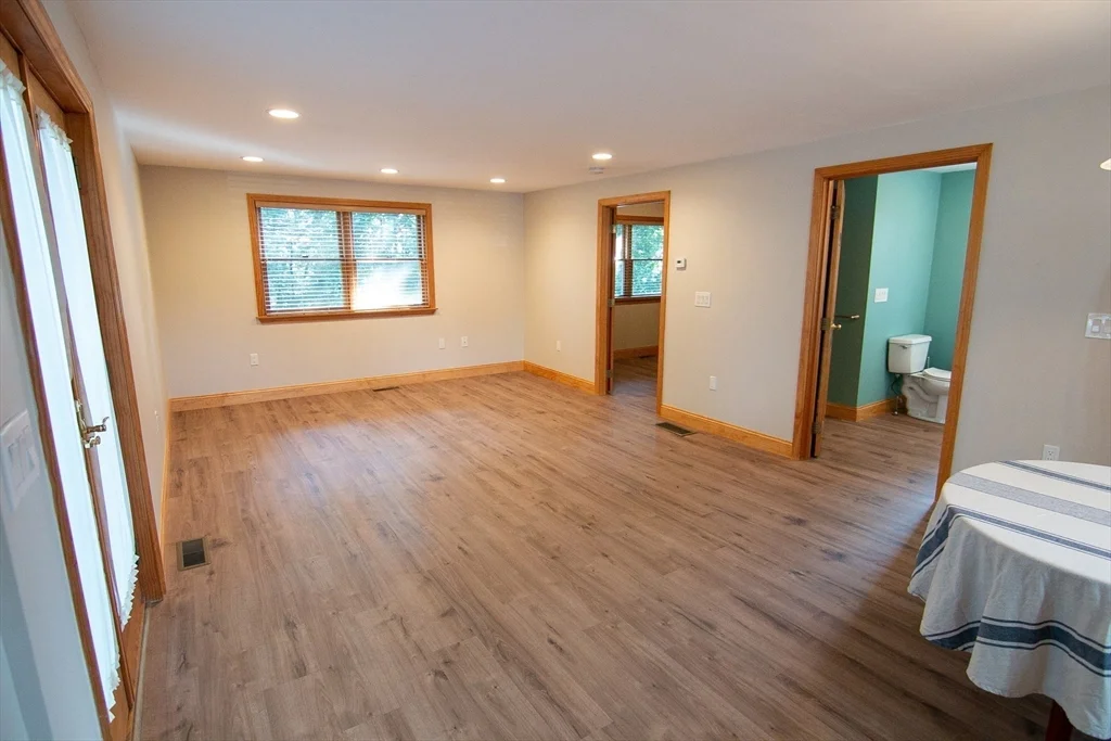 1 bed, 1 bath apartment for rent at 6 Wildwood Ln Unit B, Stoneham — photo 8 of 21