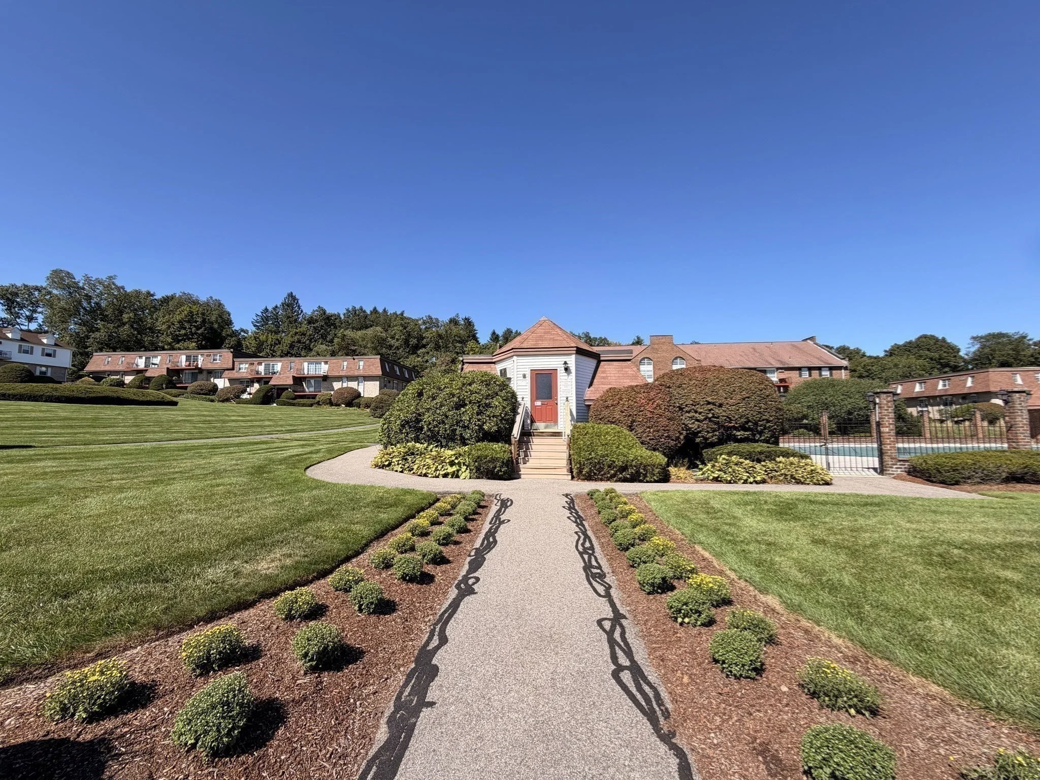 2 bed, 1 bath apartment for rent at 6 Williamsburg Ct Unit 4, Shrewsbury — photo 18 of 28