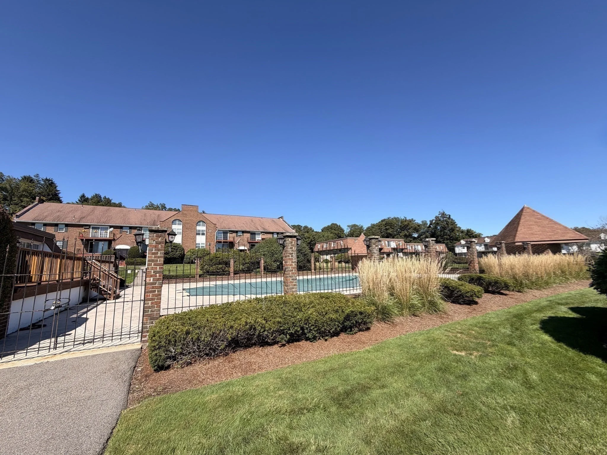 2 bed, 1 bath apartment for rent at 6 Williamsburg Ct Unit 4, Shrewsbury — photo 19 of 28