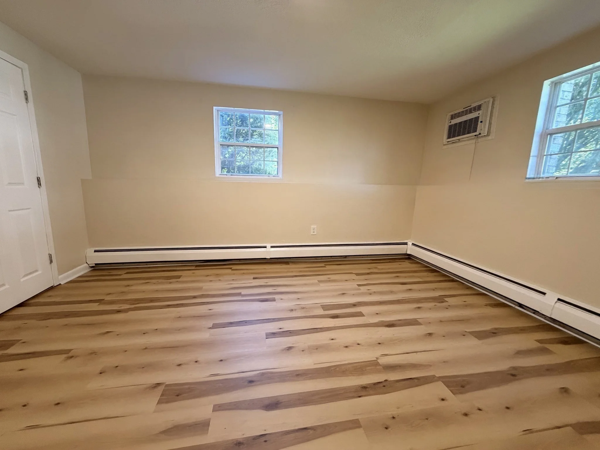 2 bed, 1 bath apartment for rent at 6 Williamsburg Ct Unit 4, Shrewsbury — photo 15 of 28