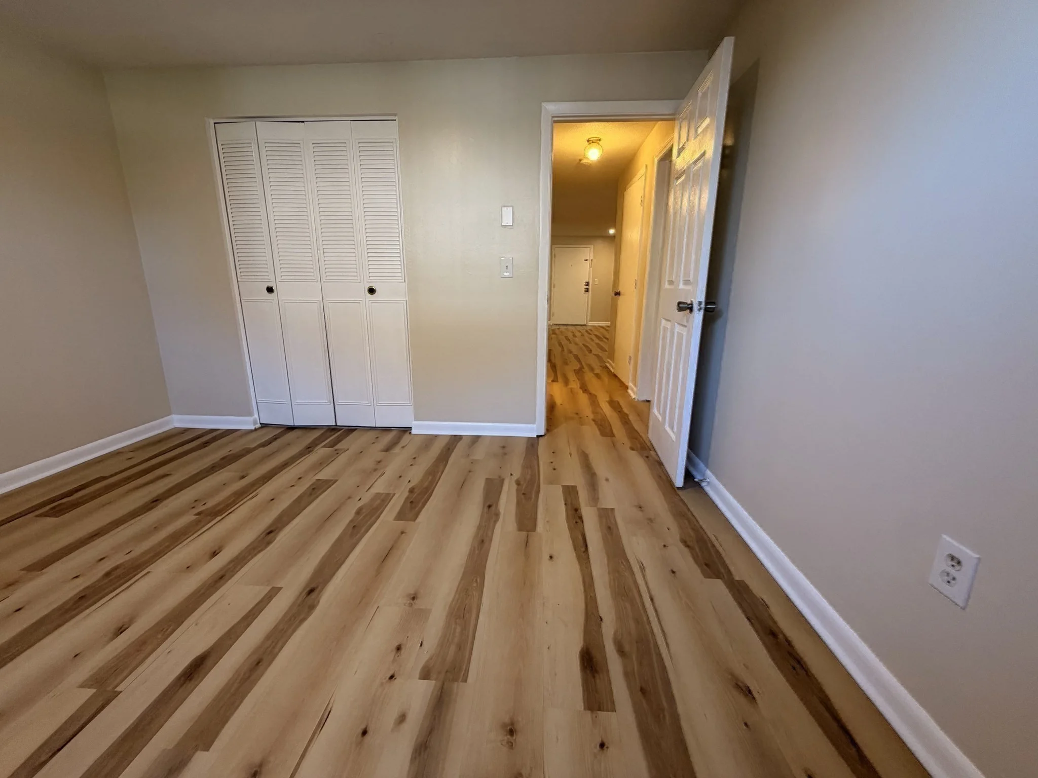 2 bed, 1 bath apartment for rent at 6 Williamsburg Ct Unit 4, Shrewsbury — photo 17 of 28