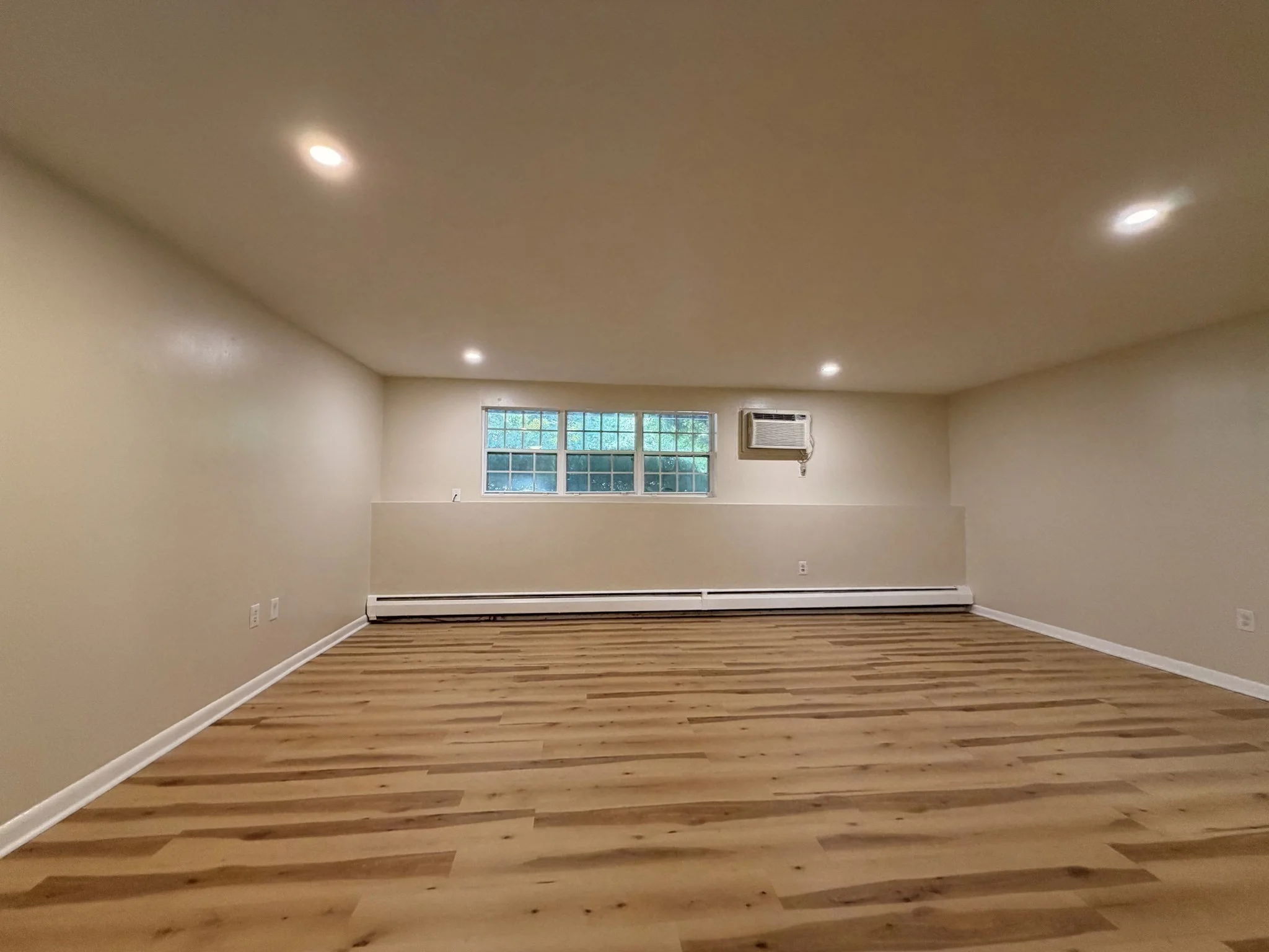 2 bed, 1 bath apartment for rent at 6 Williamsburg Ct Unit 4, Shrewsbury — photo 12 of 28