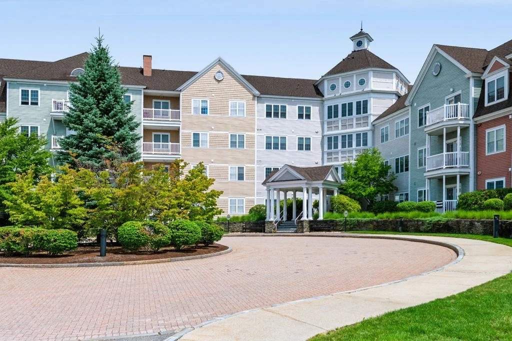 2 bed, 2 bath apartment for rent at 6 Woodman Unit 408, Newburyport — photo 1 of 37