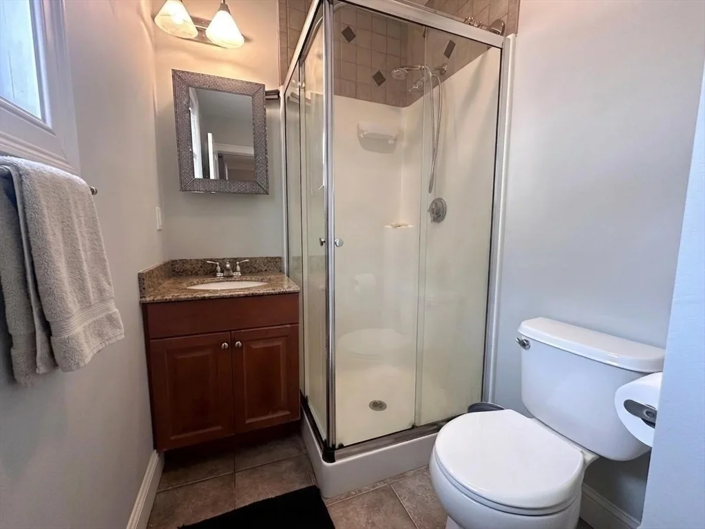 2 bed, 2 bath apartment for rent at 6 Wyman St Unit 3, Jamaica Plain — photo 5 of 9