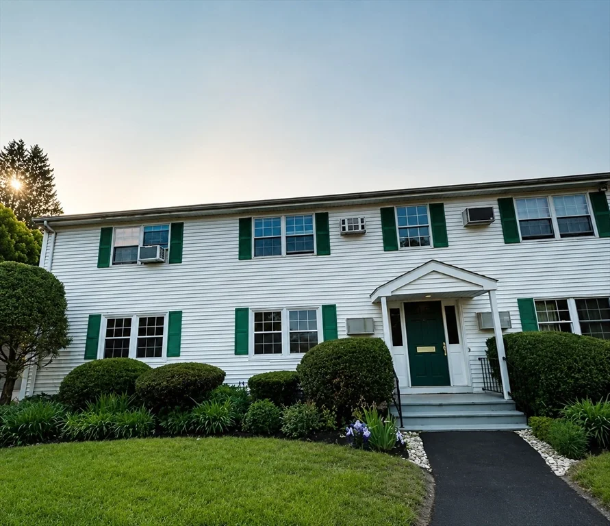 2 bed, 1 bath apartment for rent at 6 Wysocki Dr Unit 20, Dudley