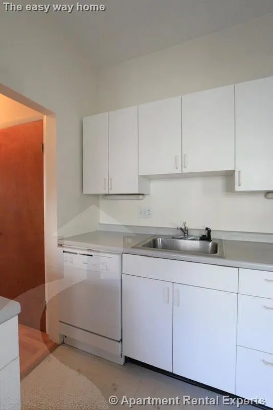 2 bed, 1 bath apartment for rent at 60.5 Sacramento St Unit 1, Porter Square — photo 9 of 18