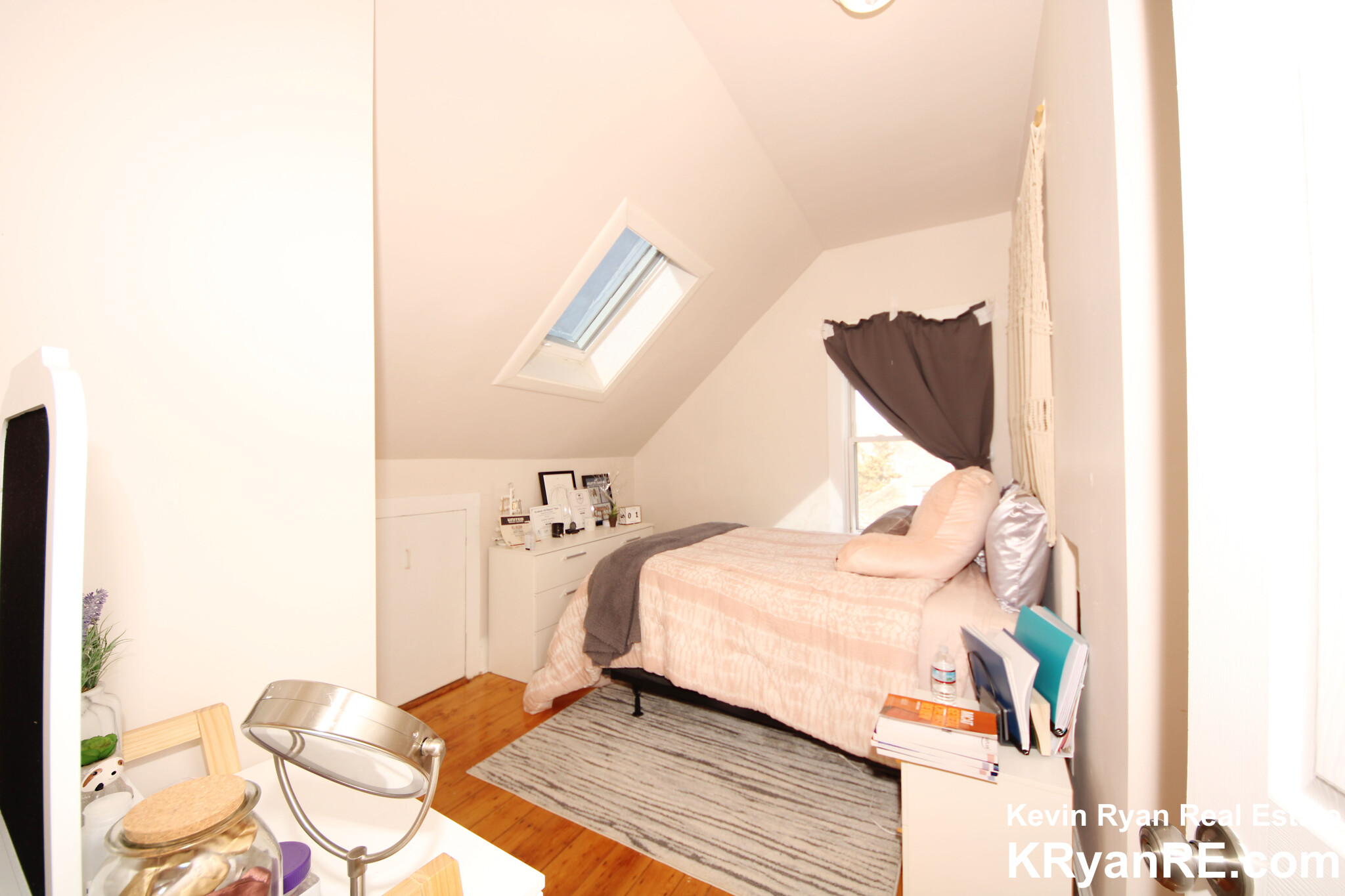 3 bed, 1 bath apartment for rent at 60-62 Bedford St Unit 2, Banks Square — photo 8 of 8