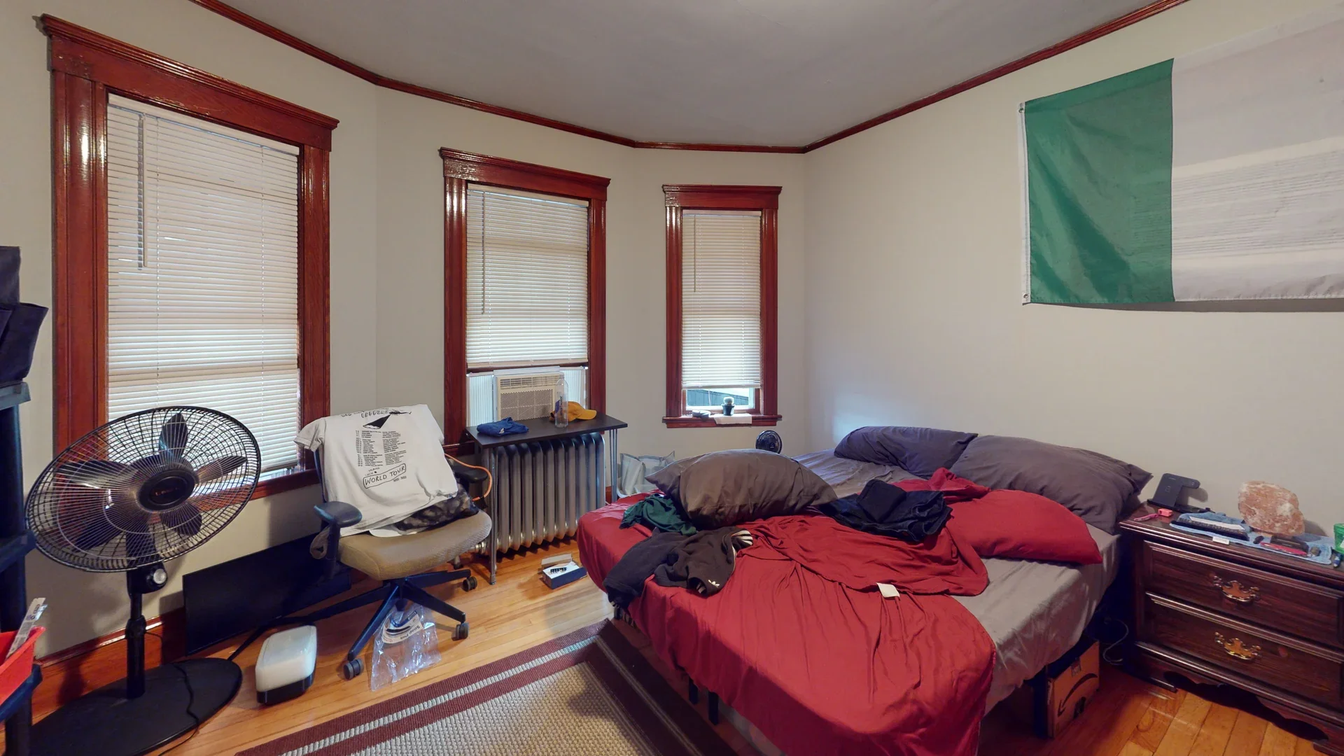 4 bed, 1 bath apartment for rent at 60-62 Pinkert St Unit 60, Medford — photo 10 of 13