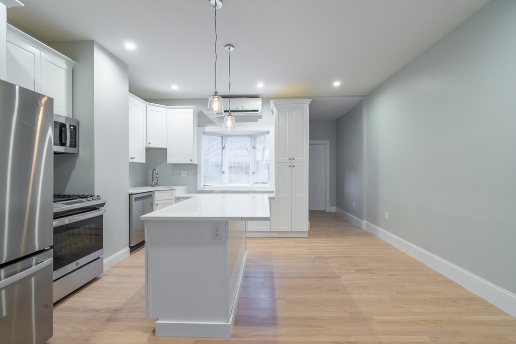 3 bed, 1 bath apartment for rent at 60 6th St Unit 1, East Cambridge — photo 5 of 23