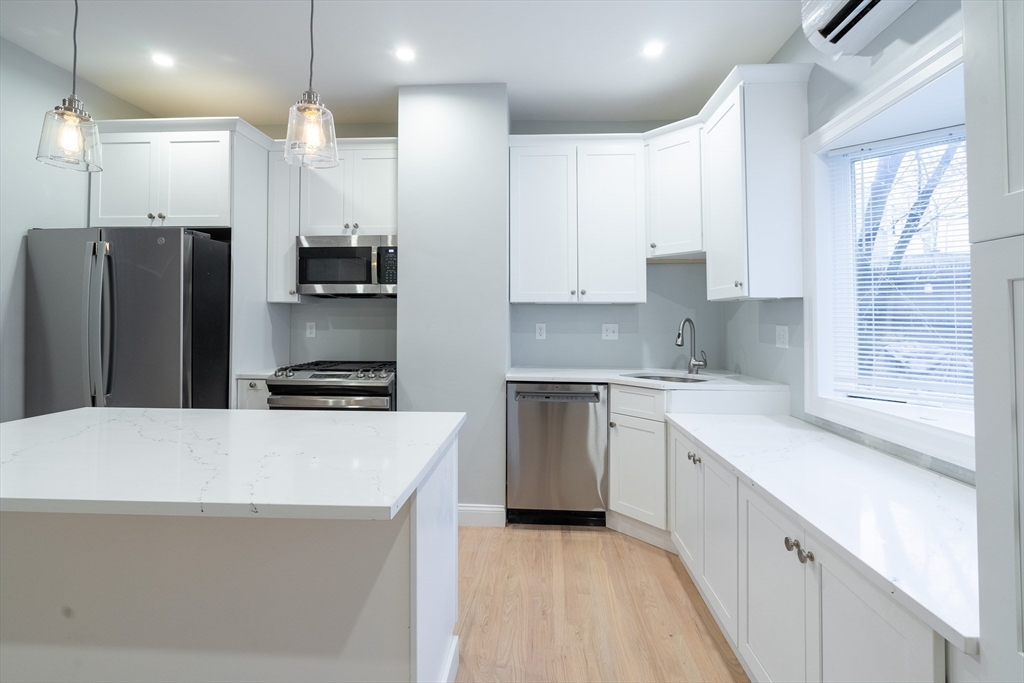 3 bed, 1 bath apartment for rent at 60 6th St Unit 1, East Cambridge — photo 2 of 23