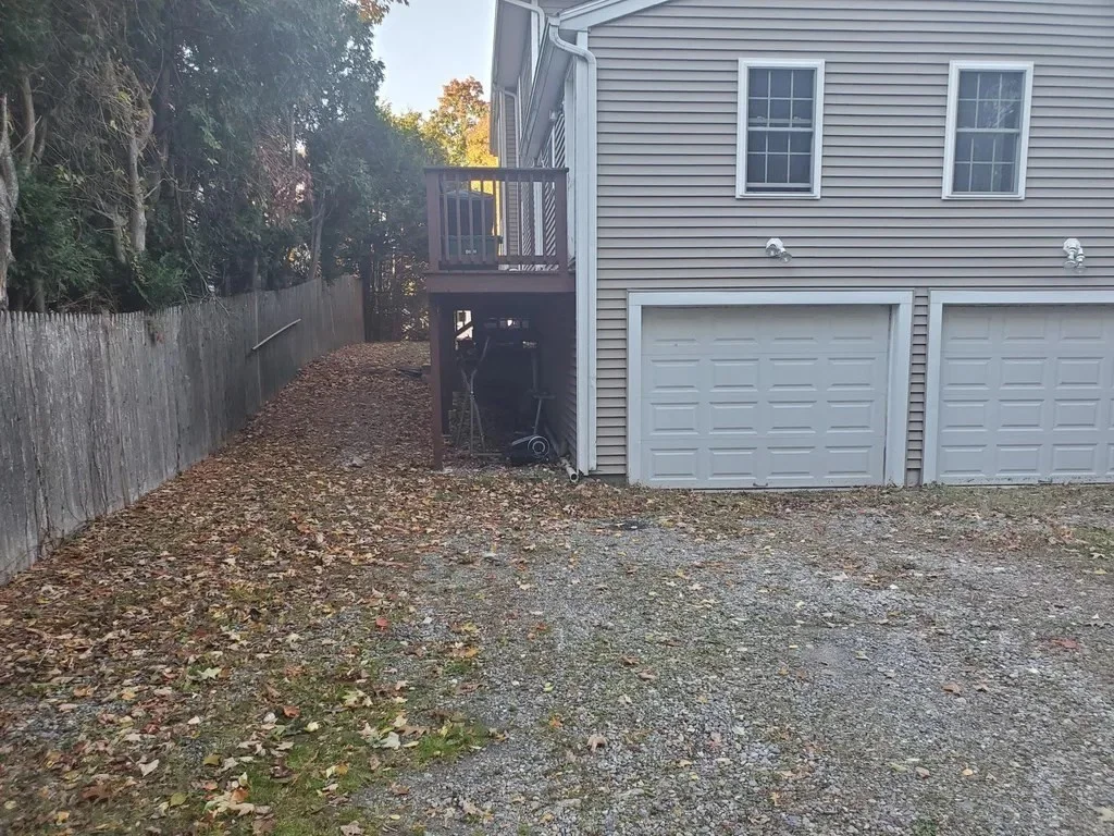 3 bed, 1 bath apartment for rent at 60 Amherst Unit B, Worcester — photo 2 of 15