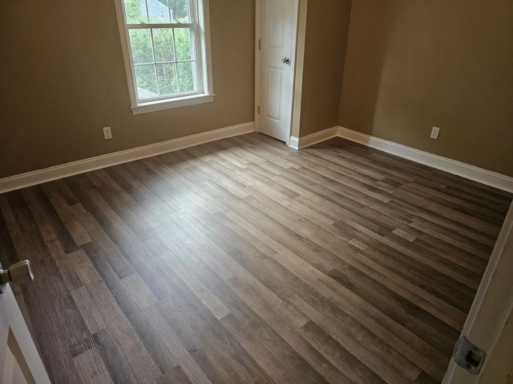 3 bed, 1 bath apartment for rent at 60 Amherst Unit B, Worcester — photo 5 of 15