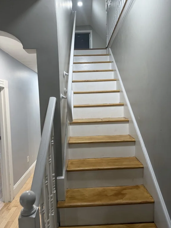 6 bed, 2 bath apartment for rent at 60 Arlington St Unit 1, Haverhill — photo 30 of 36
