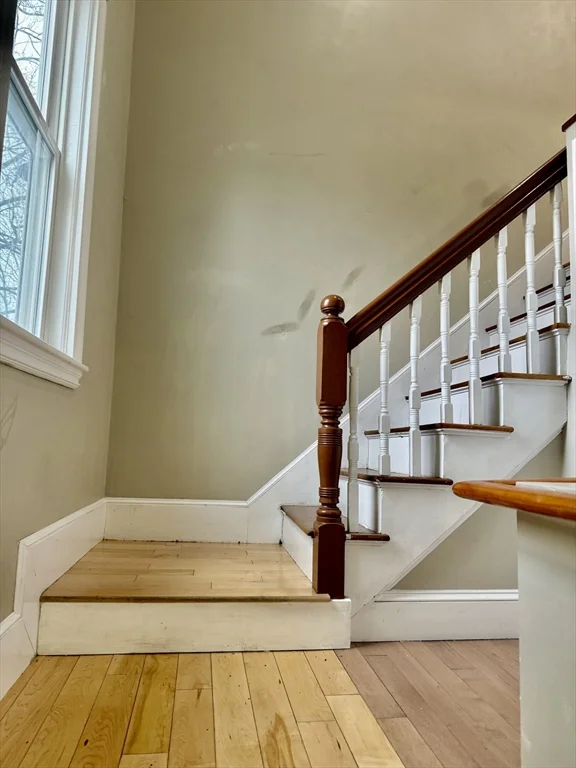 6 bed, 2 bath apartment for rent at 60 Arlington St Unit 1, Haverhill — photo 33 of 36