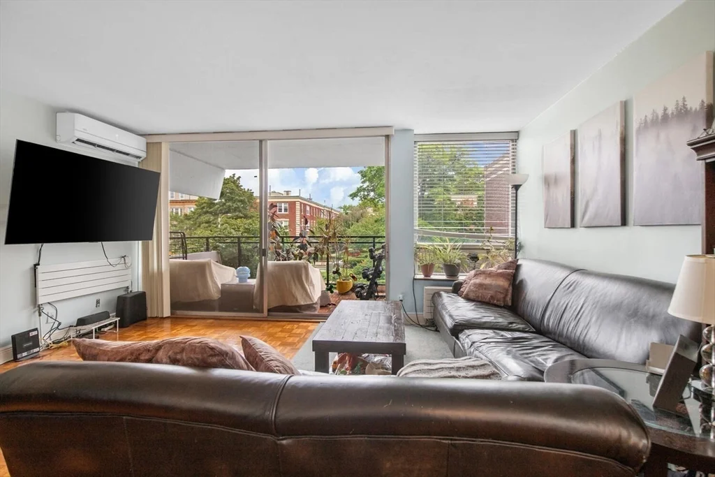 1 bed, 1 bath apartment for rent at 60 Babcock St Unit 21, Coolidge Corner — photo 1 of 18
