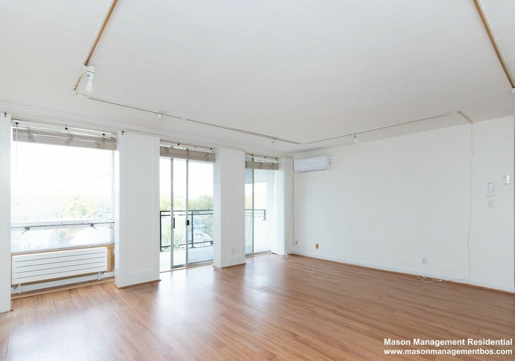 1 bed, 1 bath apartment for rent at 60 Babcock St Unit 66, Coolidge Corner — photo 1 of 9