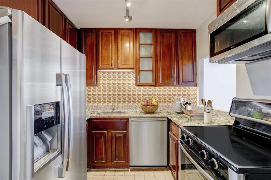 1 bed, 1 bath apartment for rent at 60 Babcock St Unit 96, Coolidge Corner — photo 4 of 17