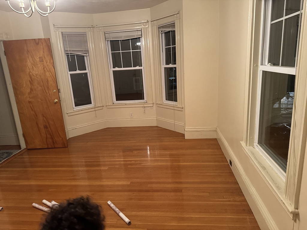 3 bed, 1 bath apartment for rent at 60 Beach Ave Unit 2, Swampscott — photo 5 of 10