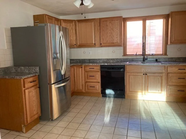 2 bed, 1 bath apartment for rent at 60 Berkeley St Unit 2, Spring Hill