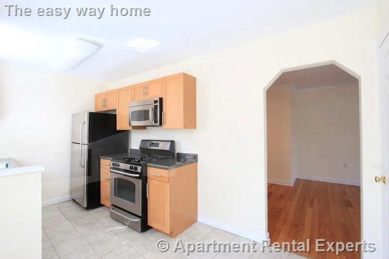 2 bed, 1 bath apartment for rent at 60 Brattle St Unit 302, Harvard Square — photo 4 of 20