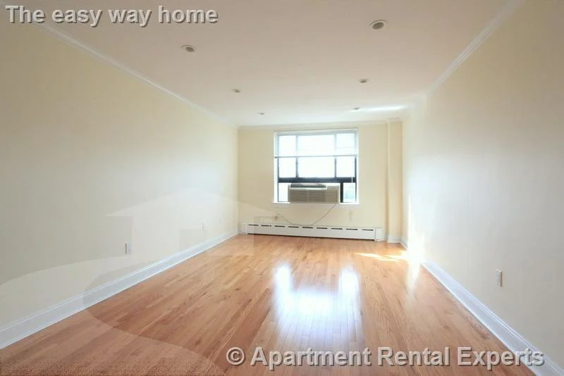2 bed, 1 bath apartment for rent at 60 Brattle St Unit 704, Harvard Square — photo 9 of 17