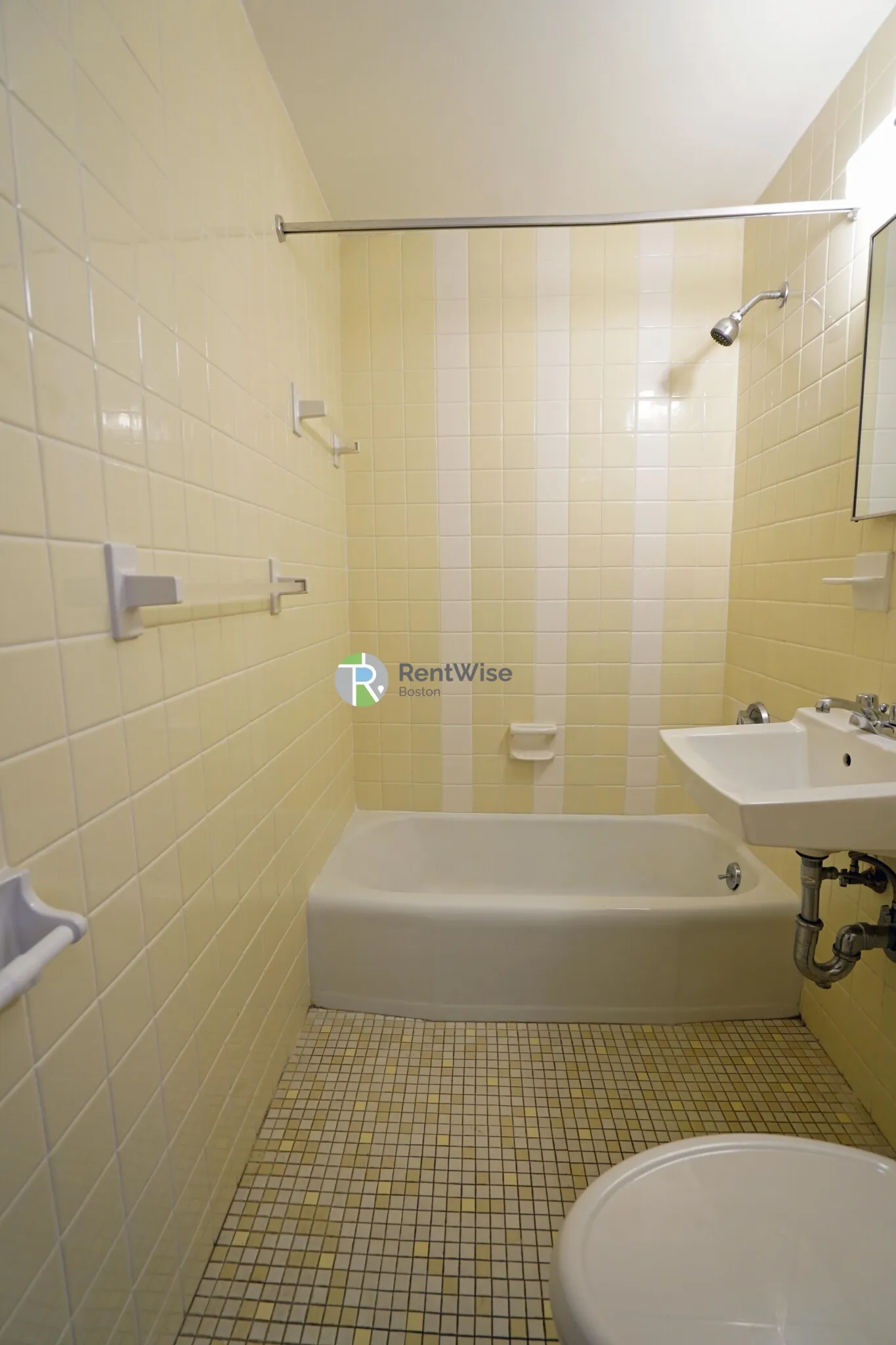 1 bed, 1 bath apartment for rent at 60 Brighton Ave Unit 110, Brighton — photo 10 of 13
