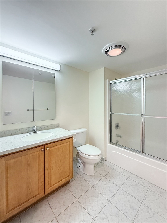 2 bed, 2 bath apartment for rent at 60 Broadlawn Park Unit 3C, Chestnut Hill — photo 11 of 11