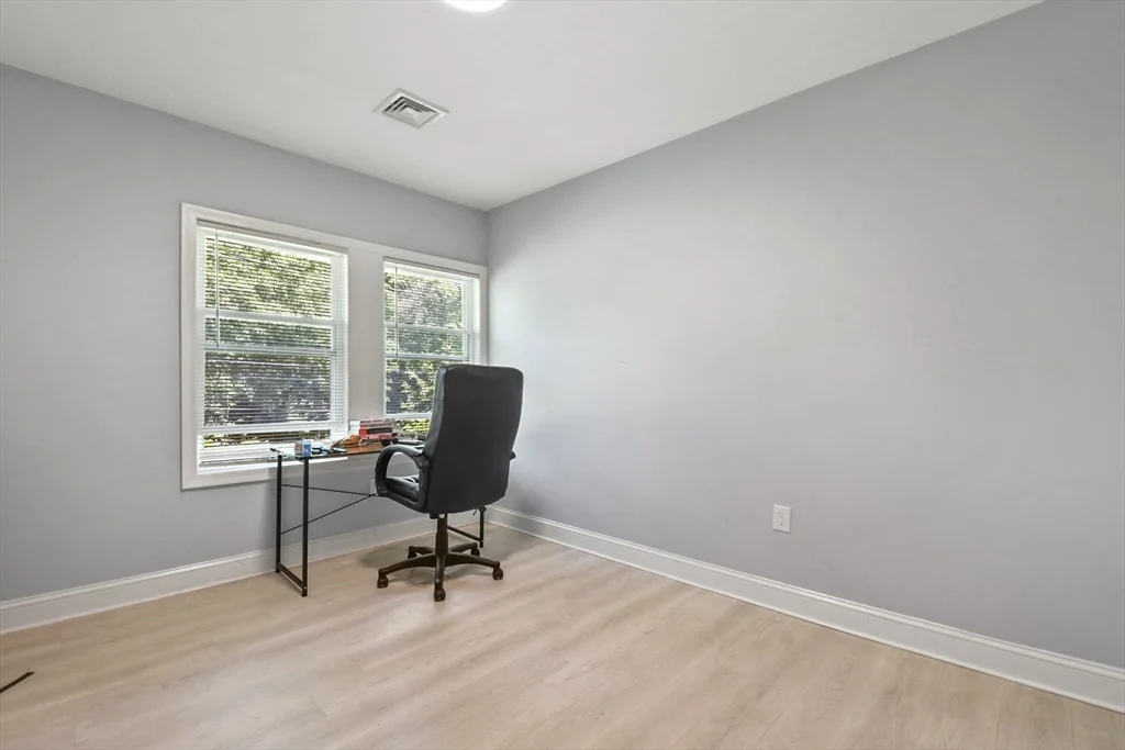 3 bed, 2 bath apartment for rent at 60 Brook Rd Unit 2, Milton Hill — photo 19 of 27