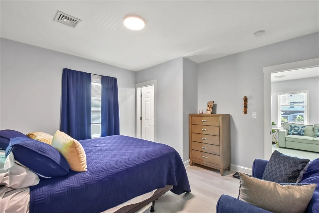 3 bed, 2 bath apartment for rent at 60 Brook Rd Unit 2, Milton Hill — photo 14 of 27