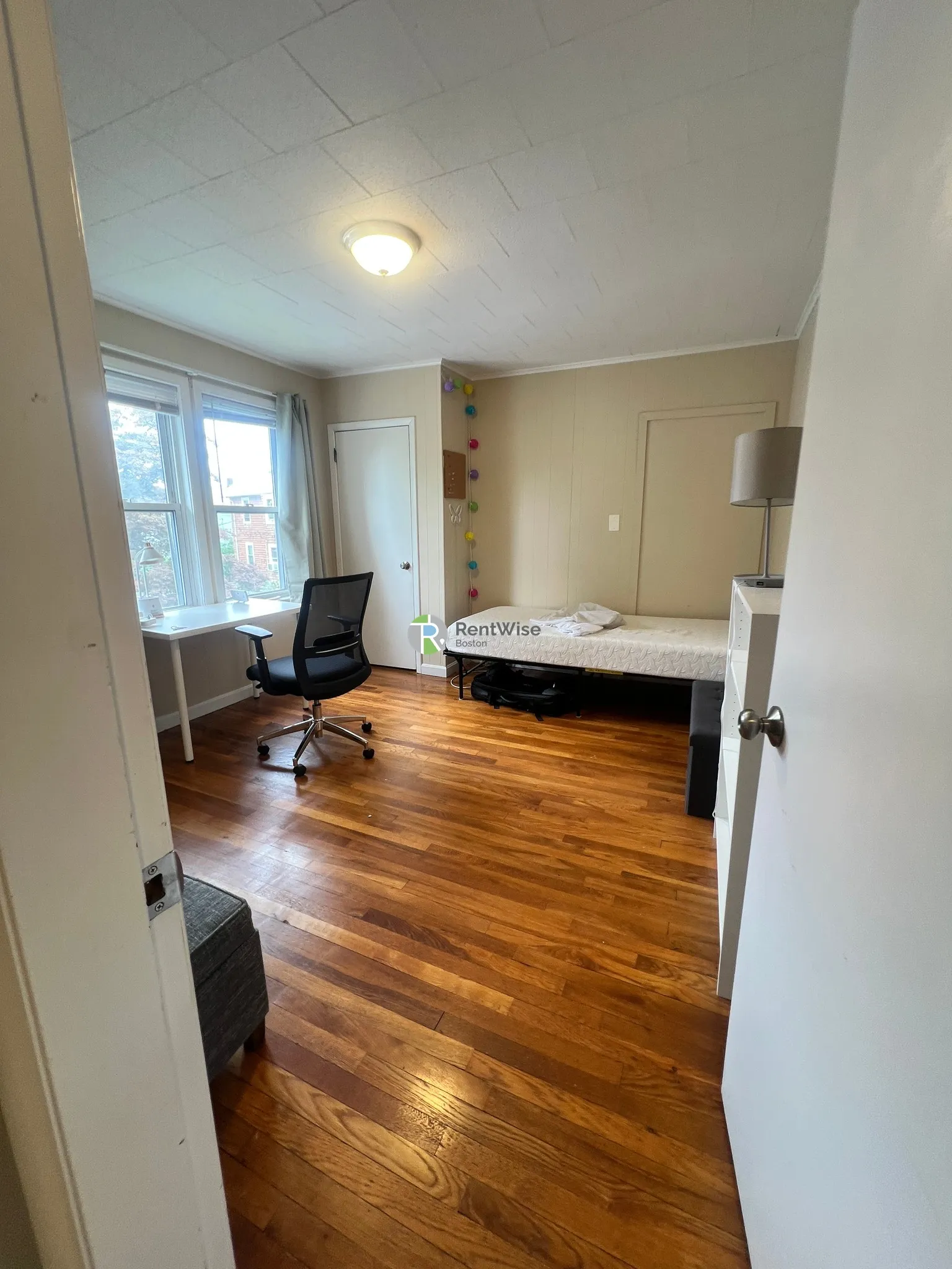 4 bed, 1 bath apartment for rent at 60 Buzzell Ln Unit 1, South Medford — photo 17 of 28