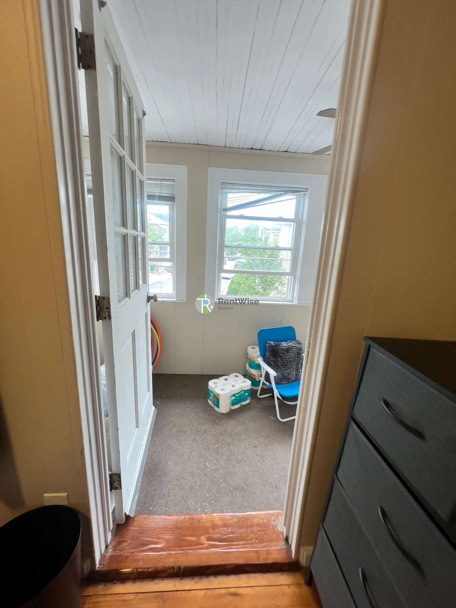 4 bed, 1 bath apartment for rent at 60 Buzzell Ln Unit 1, South Medford — photo 8 of 28