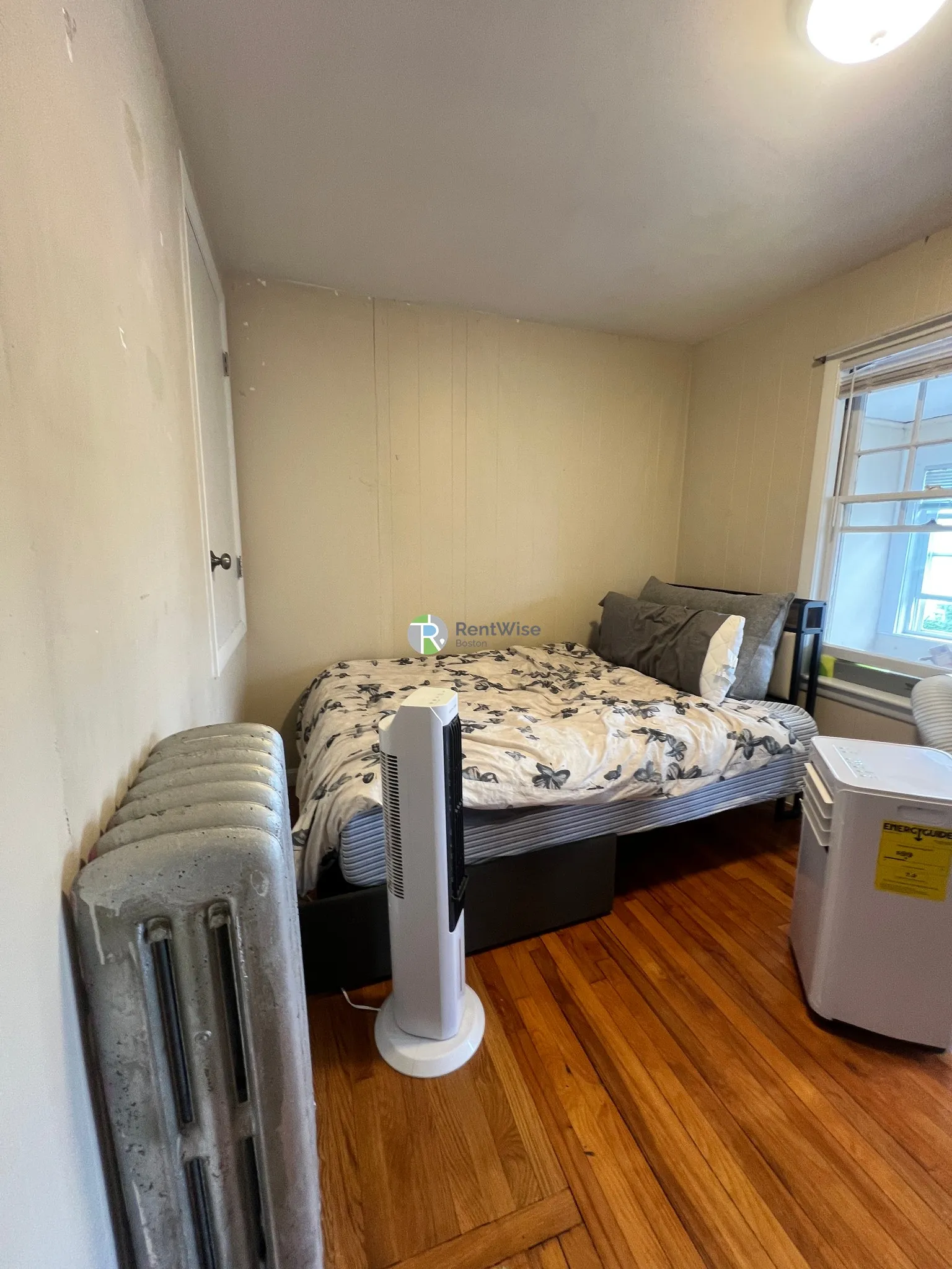 4 bed, 1 bath apartment for rent at 60 Buzzell Ln Unit 1, South Medford — photo 5 of 28