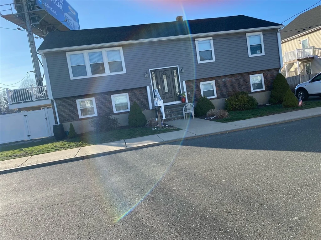 1 bed, 1 bath apartment for rent at 60 Cecilian Ave Unit B, Revere — photo 1 of 7
