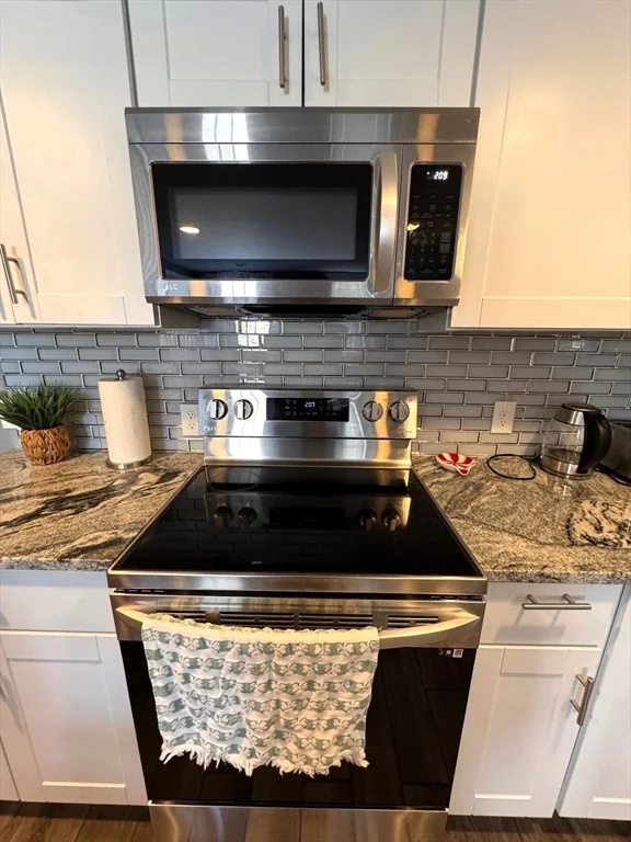 2 bed, 1 bath apartment for rent at 60 Cedar St Unit B, Waltham — photo 5 of 19