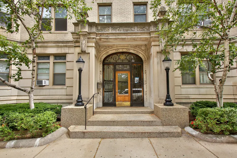 1 bed, 1 bath apartment for rent at 60 Charlesgate East Unit 115a, Fenway