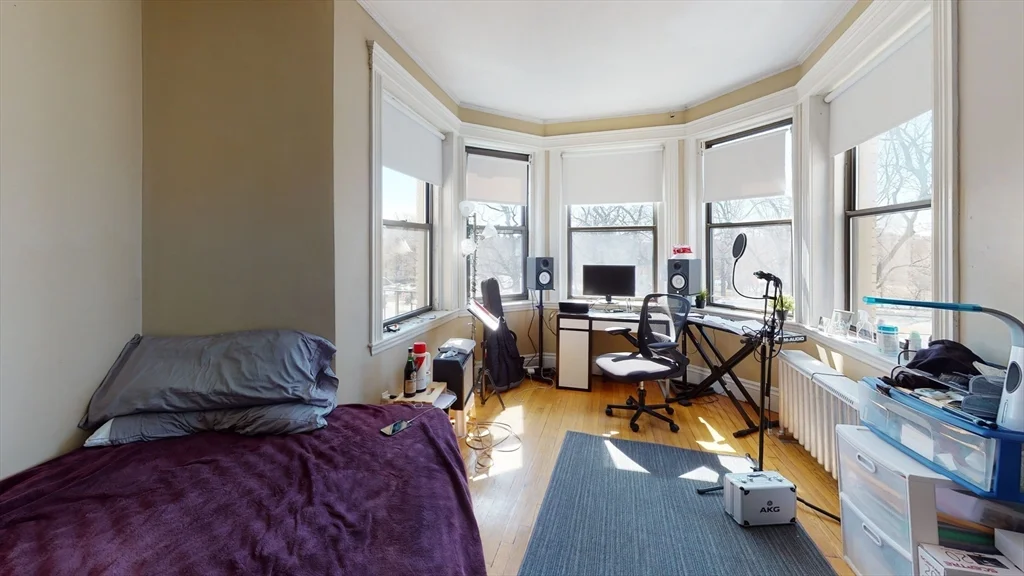 1 bed, 1 bath apartment for rent at 60 Charlesgate East Unit 118, Fenway