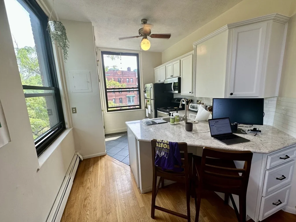 1 bed, 1 bath apartment for rent at 60 Charlesgate W Unit 3B, Back Bay — photo 5 of 7