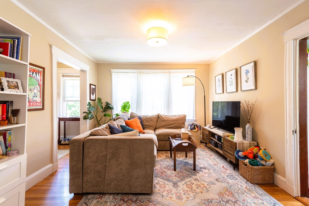 3 bed, 1 bath apartment for rent at 60 Clewley Rd Unit 2, Medford — photo 4 of 18