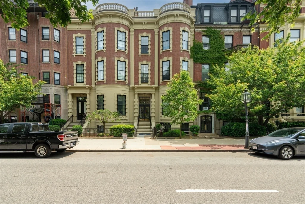 3 bed, 2 bath apartment for rent at 60 Commonwealth Ave Unit 7, Back Bay — photo 13 of 13