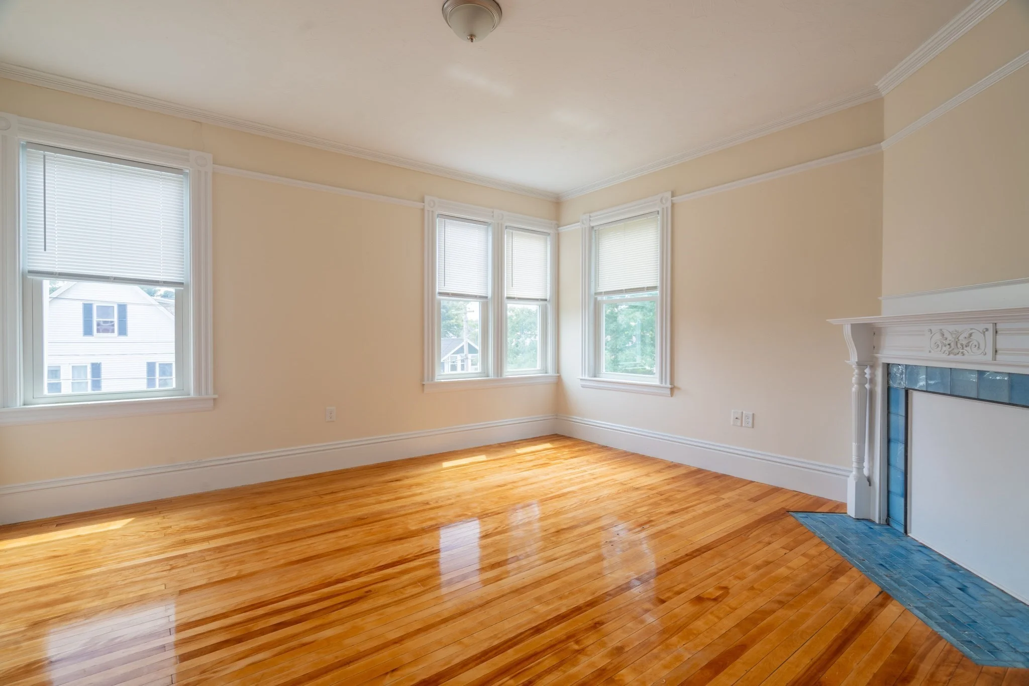 6 bed, 2 bath apartment for rent at 60 Congress St Unit 1, Fitchburg — photo 18 of 21