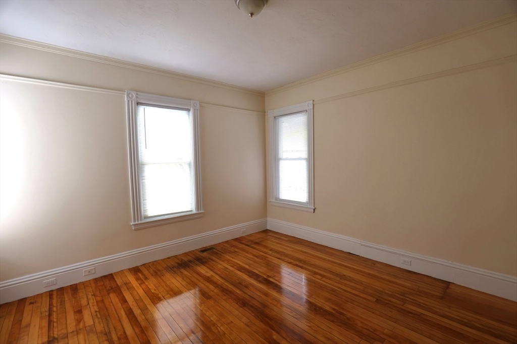 5 bed, 2 bath apartment for rent at 60 Congress St Unit 2, Fitchburg — photo 10 of 20
